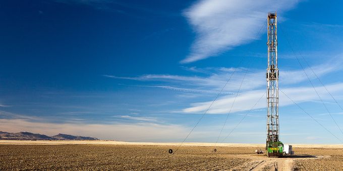 Can Renewables Be a Greener Alternative to Replace Fracking?